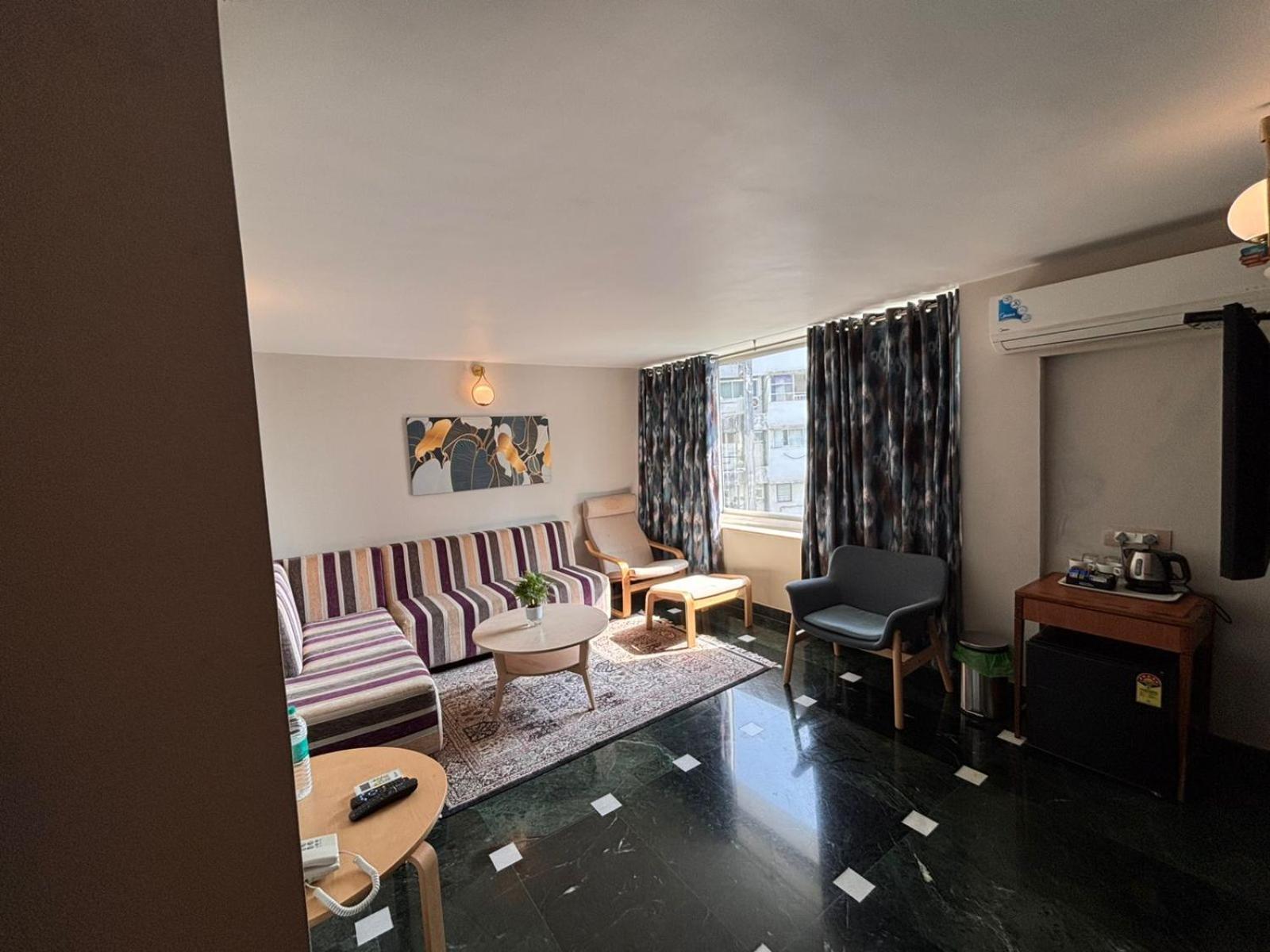 Hiltop Hotel — Photos 3